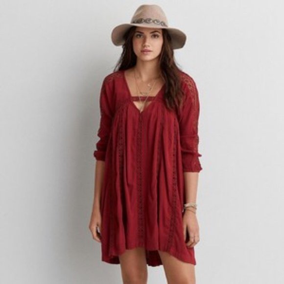 American Eagle Outfitters Dresses & Skirts - AEO Lace Shift Dress with Crochet Small